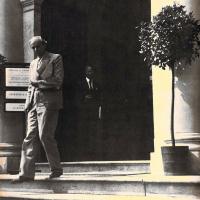 Seconda di copertina - Dirac il fisico di Cambridge, al Congresso di Torino in onore di Avogadro, settembre - ottobre 1956, anno IV, n. 5