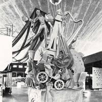 Il costume sociale ed estetico agli inizi del secolo in una interpretazione simbolica dell'esposizione mondiale del 1900, ottobre 1961, anno IX, n. straordinario, p. 35