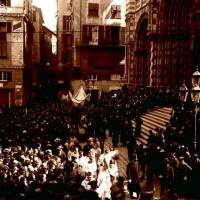 Cattedrale di San Lorenzo. Processione religiosa (taglio)