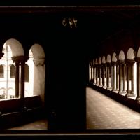 Cattedrale di San Lorenzo. Chiostro (originale)